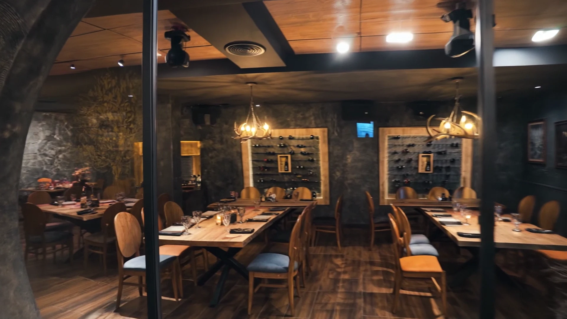 Dining room at Four Seasons Winery
